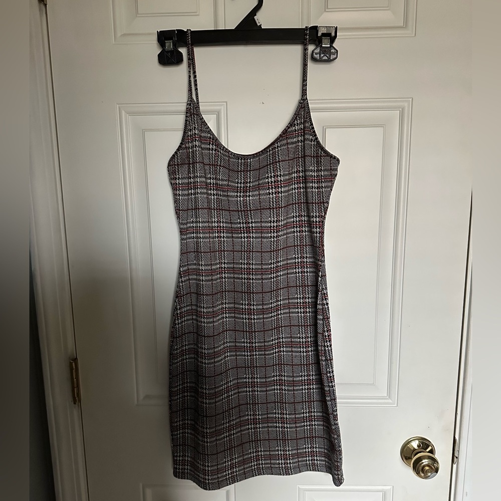 Tight Patterned Pencil Dress